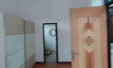 disewa rumah hook di jalan utama 2 lt kt 3+2 hadap utara barat