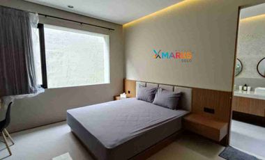 Dijual Rumah Baru Full Furnished design arsitek level Nasional area Solo Baru, selangkah saja dari Pakuwon Mall