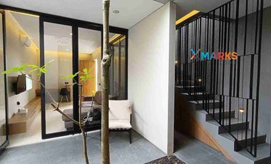 Dijual Rumah Baru Full Furnished design arsitek level Nasional area Solo Baru, selangkah saja dari Pakuwon Mall