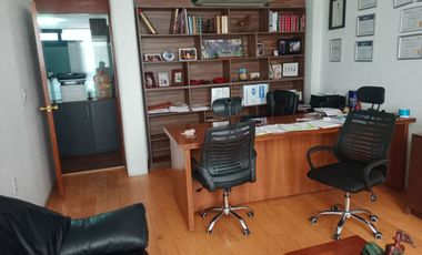 OFICINA EN VENTA EN TLALPAN, EXCELENTE UBICACIÓN ENTRE METRO NATIVITAS Y METRO PORTALES