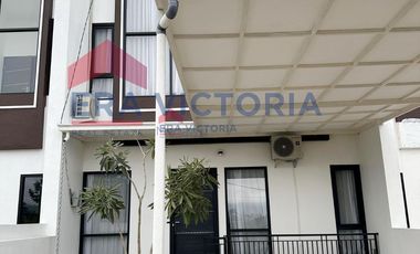 Villa Private Kota Batu Lokasi Tengah Kota View Pegunungan, Investasi