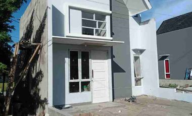 Dijual rumah baru 2 lantai 2 kamar tidur lokasi di cinangka pondok cabe Jawa Barat