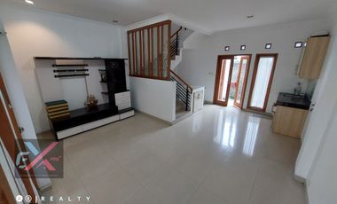 DIJUAL Rumah Siap Huni Lokasi Strategis di Kawasan DAGO dkt ke Kampus ITB Cisitu Taman Sari Bandung