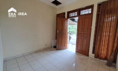 RUMAH DIJUAL ATAU DISEWAKAN DI JOGJA DEKAT KAMPUS UGM DAN MONUMEN YOGYA KEMBALI