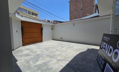 SE VENDE CASA EN EL CERCADO DE TACNA URB. VILLA MARIA DEL TRIUNFO , Tacna, Tacna, Tacna