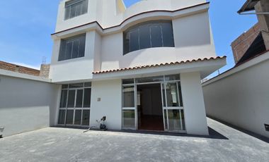 SE VENDE CASA EN EL CERCADO DE TACNA URB. VILLA MARIA DEL TRIUNFO , Tacna, Tacna, Tacna