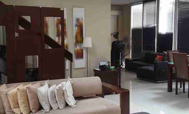 Dijual Rumah  2 lantai 4+3 kamar tidur lokasi di ragunan Jakarta Selatan