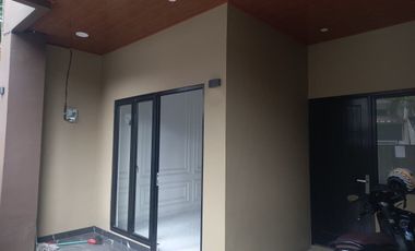 Jual Over Kredit Rmh 2LT 98JT dkt Alun alun GDC Depok di Qonita 41 Residence