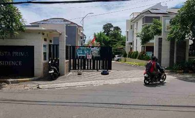 LAST UNIT!! TOWNHHOUSE MEWAH AKSES JALAN LEBAR DEPAN BASSURA MALL