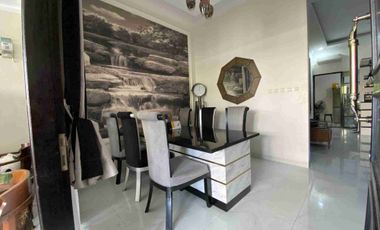 Dijual rumah  2 lantai 4 kamar tidur dekat kampus UI, dekat pintu toll kukusan beji depok Jawa Barat