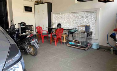Dijual rumah  2 lantai 4 kamar tidur dekat kampus UI, dekat pintu toll kukusan beji depok Jawa Barat