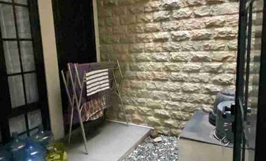 Dijual rumah  2 lantai 4 kamar tidur dekat kampus UI, dekat pintu toll kukusan beji depok Jawa Barat