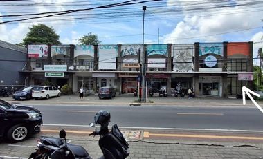 Ruko Bagus Berdiri di Pinggir Jalan Utama Disewakan, di Uluwatu Area