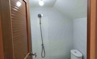 Rumah Baru Minimalis 2 Lantai Tenggilis Surabaya - 5 Menit ke UBAYA - SHM