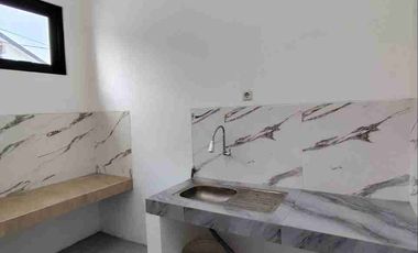 Rumah Baru Minimalis 2 Lantai Tenggilis Surabaya - 5 Menit ke UBAYA - SHM