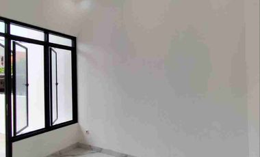 Rumah Baru Minimalis 2 Lantai Tenggilis Surabaya - 5 Menit ke UBAYA - SHM