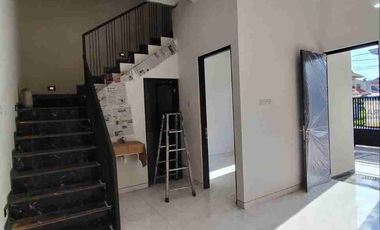 Rumah Baru 2 Lantai Wisma Mukti Surabaya Timur | Dekat MERR & Galaxy Mall