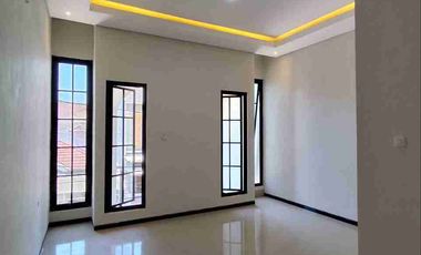 Rumah Baru Nirwana Executive Surabaya Timur  Free AC & Pagar  Row 3 Mobil