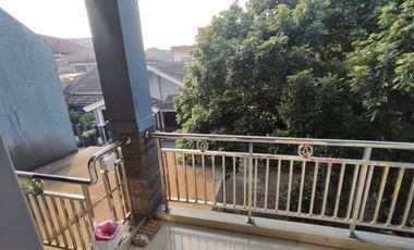 Rumah SHM 3 lantai murah nyaman di Komplek Pilarmas, Jl Leuwigajah , Cimahi