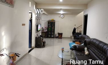 Rumah SHM 3 lantai murah nyaman di Komplek Pilarmas, Jl Leuwigajah , Cimahi