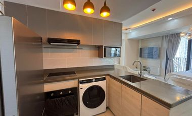 Large 1BR with Balcony with Sea view in Mandani Bay Cebu. Interior Design & MoveIn Ready.