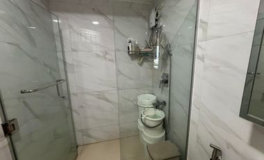 Large 1BR with Balcony with Sea view in Mandani Bay Cebu. Interior Design & MoveIn Ready.