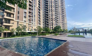 Large 1BR with Balcony with Sea view in Mandani Bay Cebu. Interior Design & MoveIn Ready.
