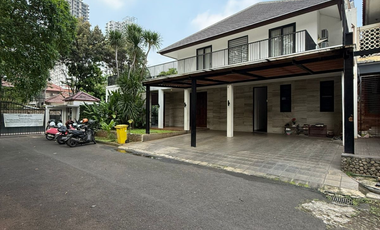 DIJUAL RUMAH CANTIK & NYAMAN DI KAWASAN FAVORIT KEMANG