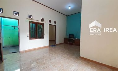 RUMAH DIJUAL DI SOLO DEKAT SMK NEGERI 9 SURAKARTA DAN GRAHA SABA BUANA