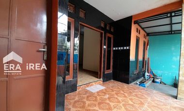 RUMAH DIJUAL DI SOLO DEKAT SMK NEGERI 9 SURAKARTA DAN GRAHA SABA BUANA