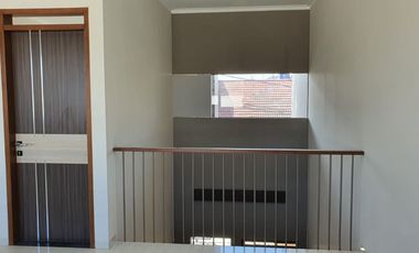 CEPATTT RUMAH BARU MINIMALIS MODERN 2 LANTAI SIAP HUNI DI TAMAN HOLIS INDAH 1 THI1 BANDUNG