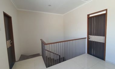 CEPATTT RUMAH BARU MINIMALIS MODERN 2 LANTAI SIAP HUNI DI TAMAN HOLIS INDAH 1 THI1 BANDUNG