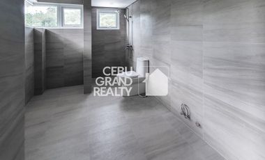 Luxury Residence with Expansive Terrace at Maria Luisa Park