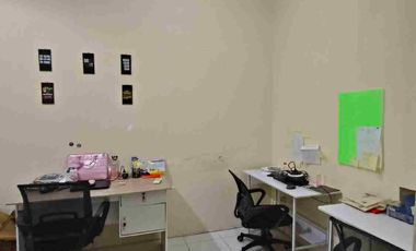 Disewakan murah Ruangan kantor untuk 4-6 orang
