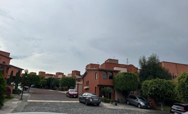 CASA EN VENTA EN FUENTES DE TEPEPAN