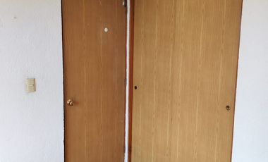 Casa en condominio con alberca y vigilancia cerca de Burgos