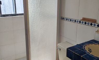 Casa en condominio con alberca y vigilancia cerca de Burgos