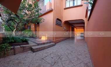 Casa en Venta con uso de suelo mixto en zona Centro Norte de Xalapa