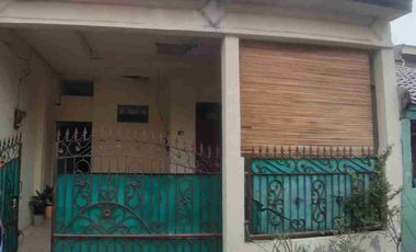 Di Jual rumah 1,5 lantai 3 kamar tidur di aren jaya Bekasi Timur