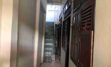 Di Jual rumah 1,5 lantai 3 kamar tidur di aren jaya Bekasi Timur