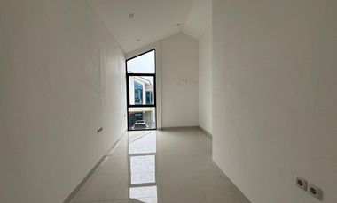 DIJUAL RUMAH BARU FLORISTA GARDEN KM 7 PALEMBANG