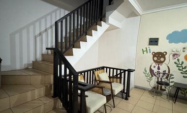 Ruko 3 Lantai Area Harapan Indah Lokasi Super Ramai Peluang Emas Usaha