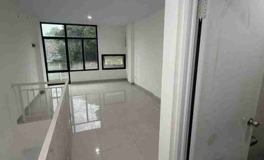 Di Jual / di sewakan ruko  bagus  2 lantai di Anggrek Loka BSD