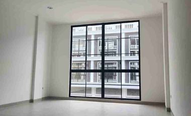 Disewa dan Jual Ruko PIK2 dekat sekolah 3 lantai Brand New