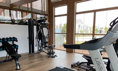 Rumah Furnished 1 Lantai di Springhill Yume Lagoon Cisauk – SHM, Dekat Stasiun & AEON BSD, 600 Juta Nego