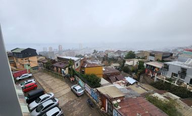 SE VENDE DEPARTAMENTO DUPLEX EN VALPARAÍSO, CERRO BELLAVISTA
