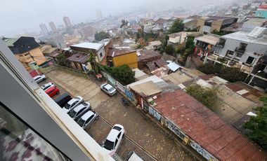 SE VENDE DEPARTAMENTO DUPLEX EN VALPARAÍSO, CERRO BELLAVISTA