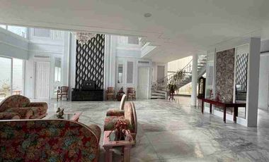 Buc rmh baru elegan 6are lantai marmer pusat kota gatsu tengah jl8mtr