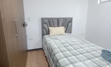 Departamento furnished aparment for rent amoblado en renta alquiler arriendo Cuenca Sector puertas del sol