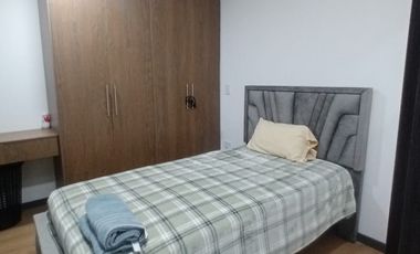 Departamento furnished aparment for rent amoblado en renta alquiler arriendo Cuenca Sector puertas del sol